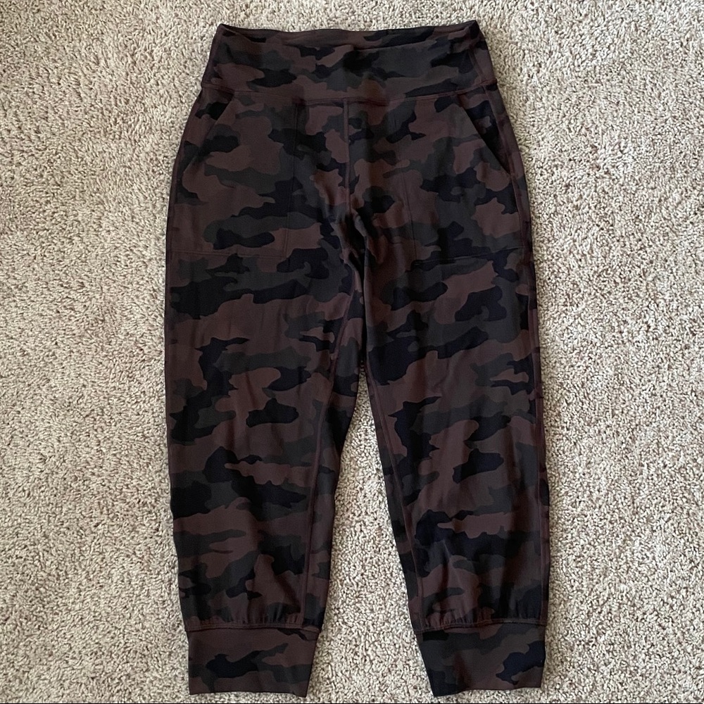Lululemon Align Jogger Crop 23”- NWT